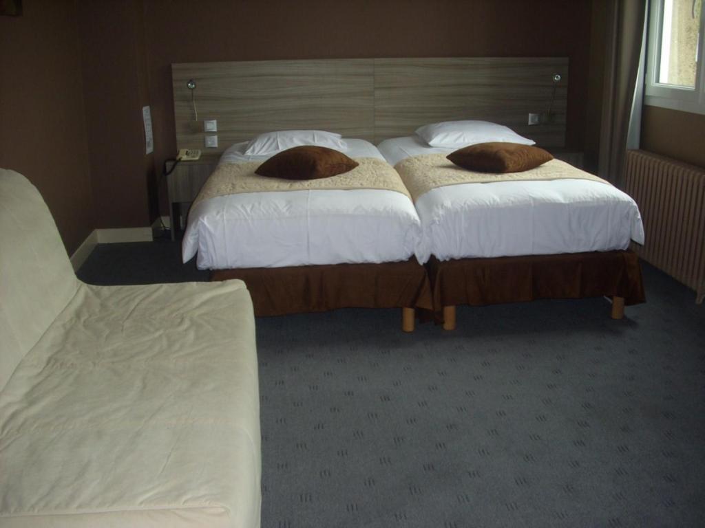 Auberge Du Vieux Chateau Saint-Sauveur-le-Vicomte Room photo